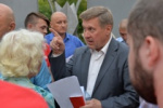 «Выборы-2019»: В микрорайоне Чистая Слобода подготовили более 200 вопросов кандидату Анатолию Локтю